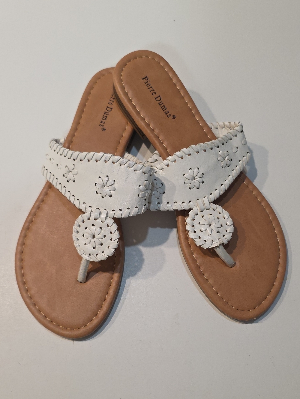 Pierre Dumas White Leather Floral Thong Sandals